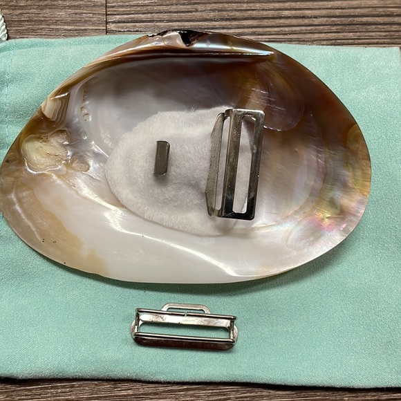 Large Shell Belt Buckle - Picture 6 of 9
